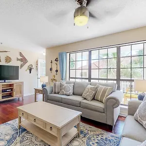 https://boatin-n-fishin.panamacity-beachhotels.com